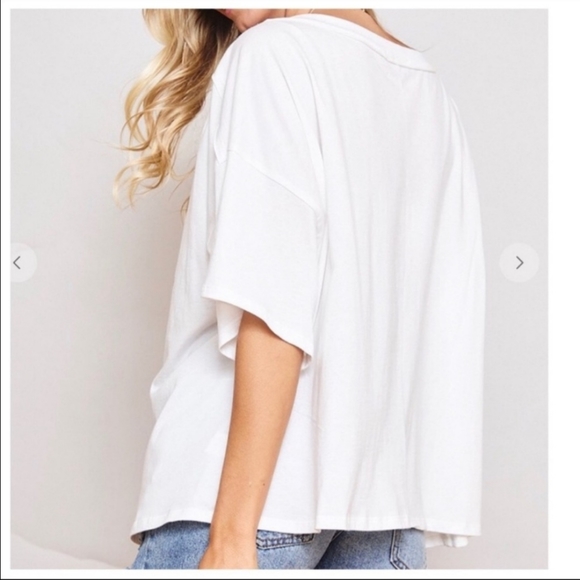 Graphic Lip Tunic - Picture 3 of 3